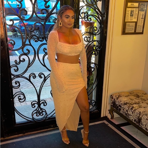 Oh Polly cream pearl 2 piece set. - Picture 6 of 7